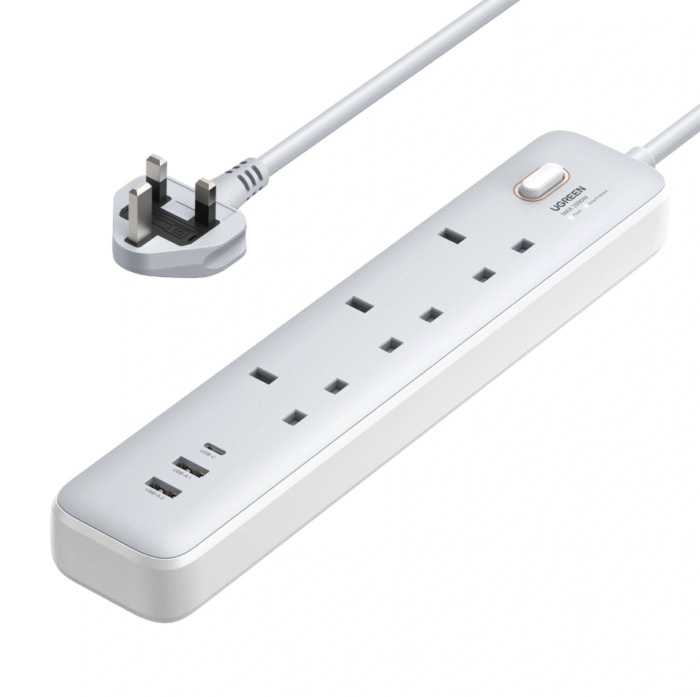 UGREEN 3-Outlet Surge Protector Master Switch Extension Code With 30W Type-C Port + Dual USB Ports – CD286